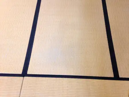 Neue Tatami für das Zendo