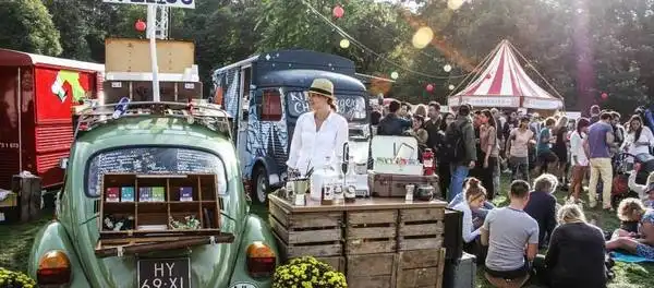 Streetfood Festival zur Eröffnung der Design&Kunsthochschule