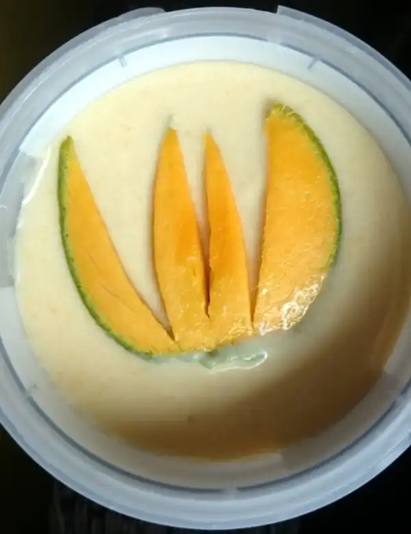 Das erste Mangojoghurt