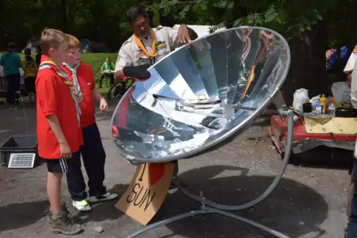 Scouts go Solar