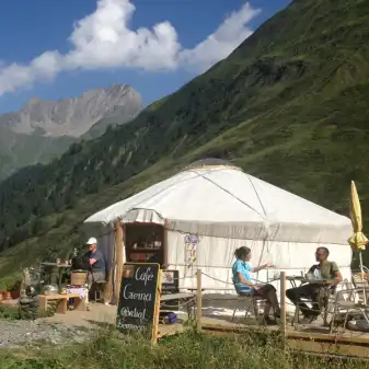 Jurte für das Cafe Greina