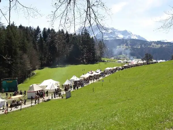 Wir hatten Freude am 1. Mittelaltermarkt zu Luzern und die Leute auch