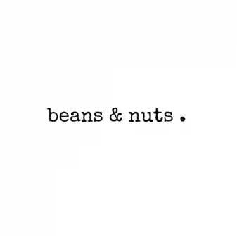 Café beans & nuts .