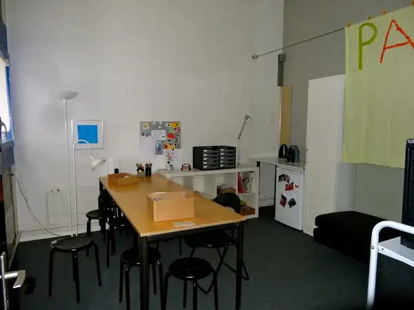 Neues Büro für den tanzplatz vorbern