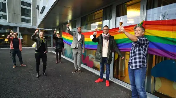 Das Regenbogenhaus 🌈🏠 ist eröffnet