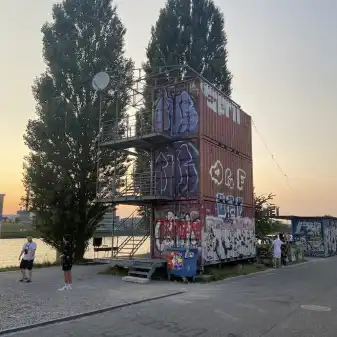 Hafen Basel: Container