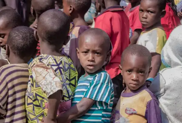 Aide scolaire orphelins